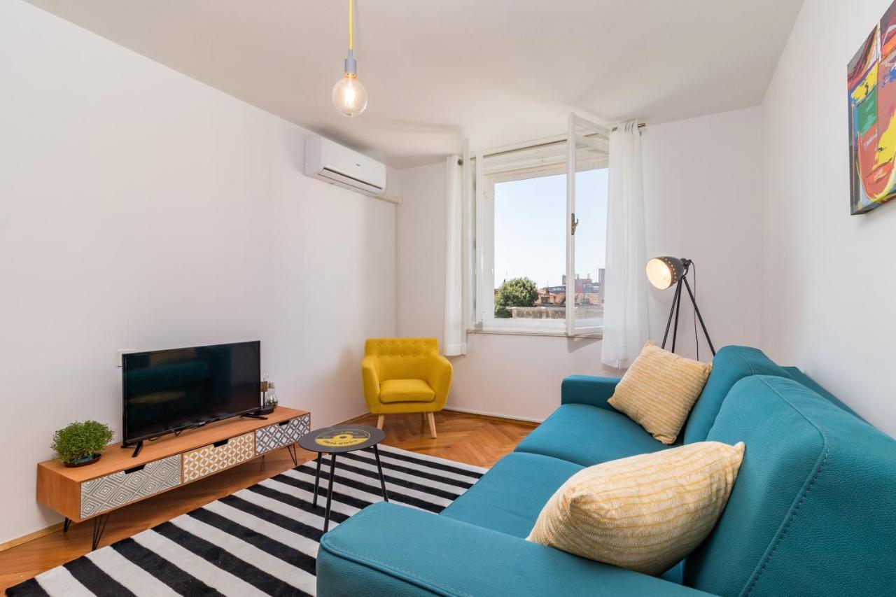 PUY Quirky Apartment Arena With Parking מראה חיצוני תמונה